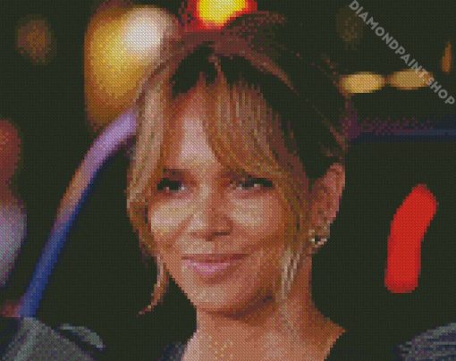 Pretty Halle Berry Diamond Paintings