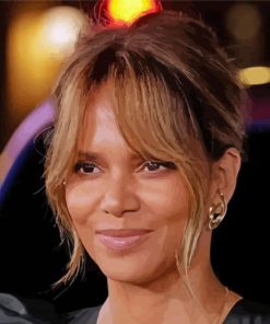 Pretty Halle Berry Diamond Paintings