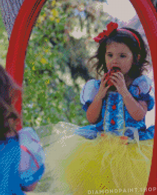 Cute Little Girl In Snow White Costume Diamond Paintings