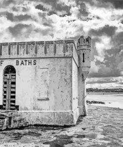 Black And White Enniscrone Cliff Baths Diamond Paintings