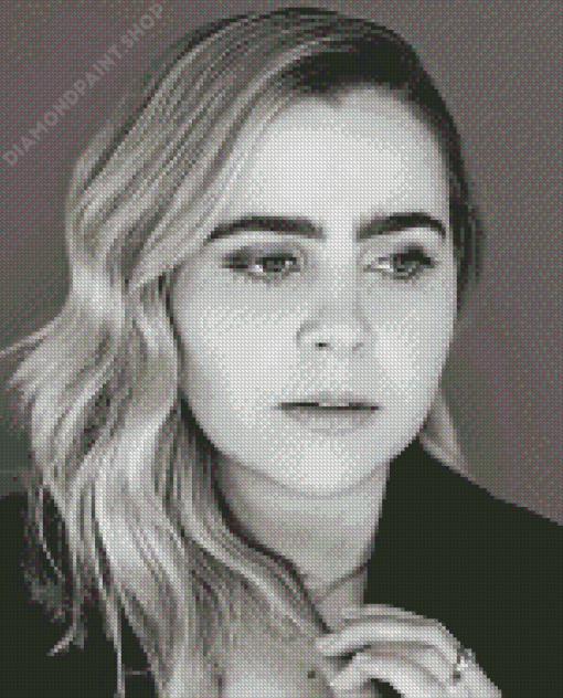 Black And White Mae Whitman Diamond Painting