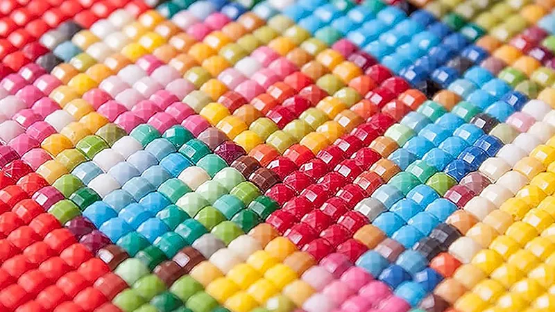Color coded diamond painting resin diamonds